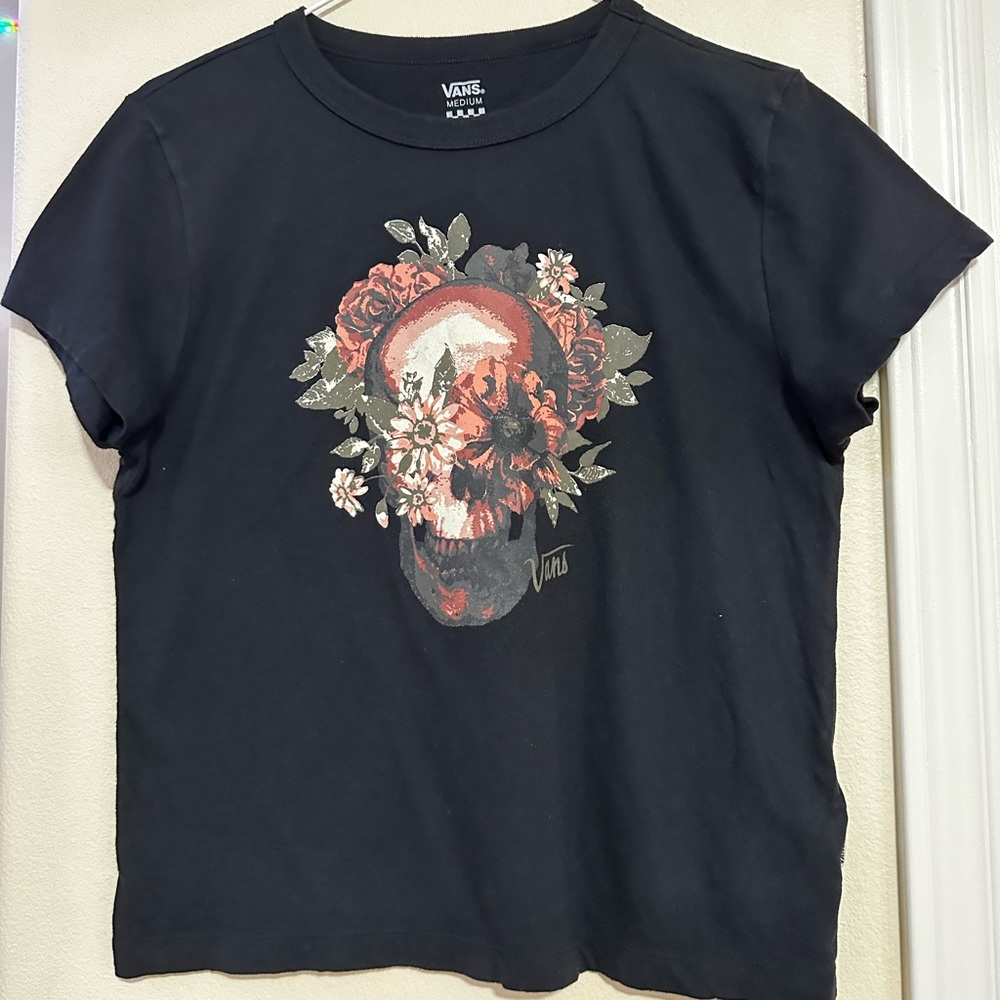 Vans skull/flower shirt